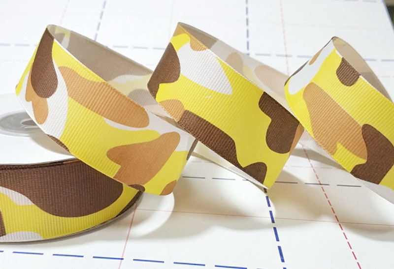 557 25мм Репсовая лента с рисунком 23м (+-1м) Пятна Коричневый