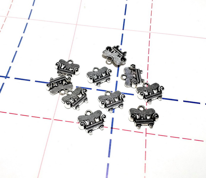 070 Подвеска 17*15 мм Диван Серебро