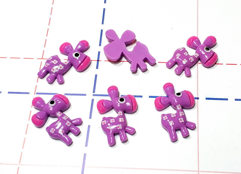 078 Кабошон Олененок 28*18 мм фиолетовый