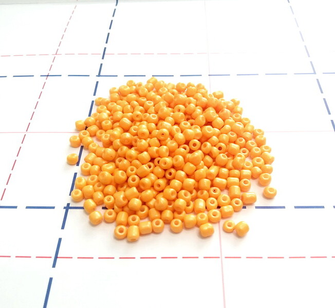 842В Бисер р.6 50гр (+-1гр) Непрозрачный