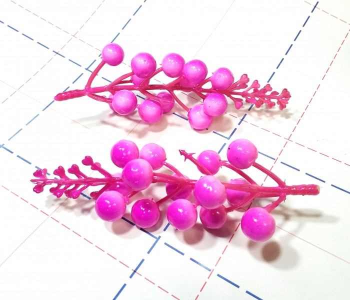 Гроздь ягод на ветке ~12-18см Ярко-розовый