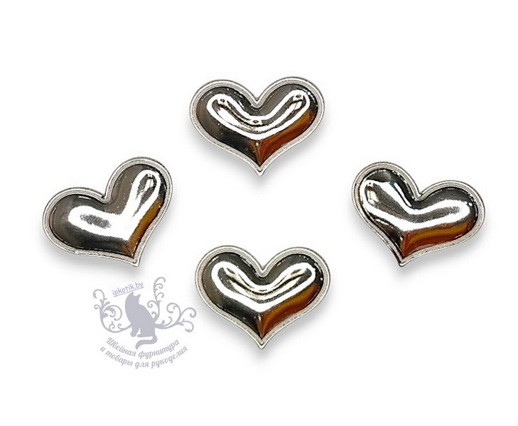 05 Сердце 3Д Патч кожзам глянец 36*30 мм бежевый