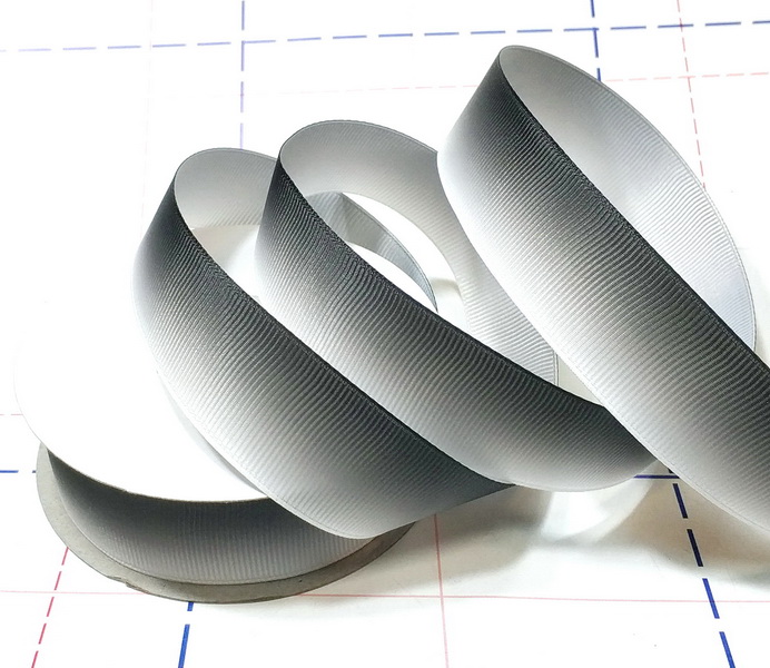 618 25мм Репсовая лента с рисунком 18,3м Градиент