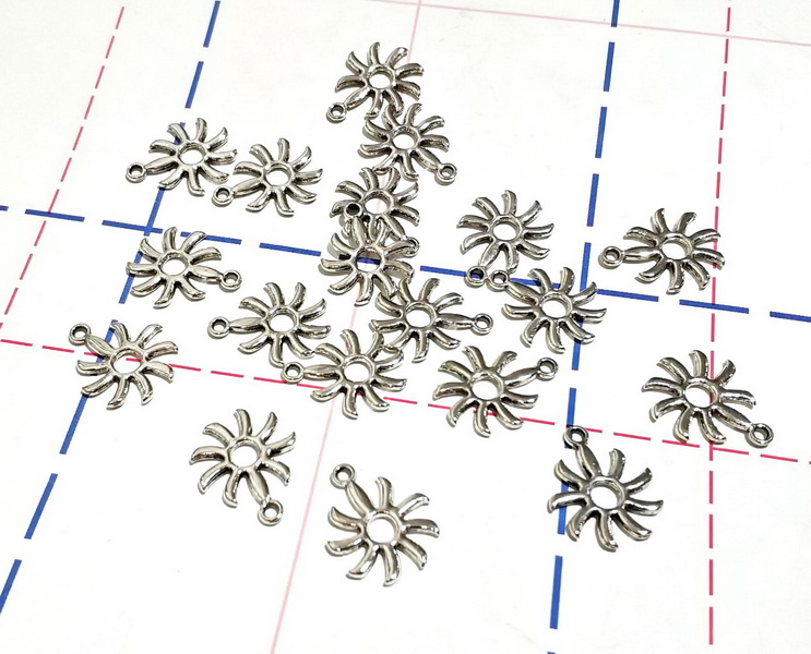 036 Подвеска 18*15 мм Солнце Серебро
