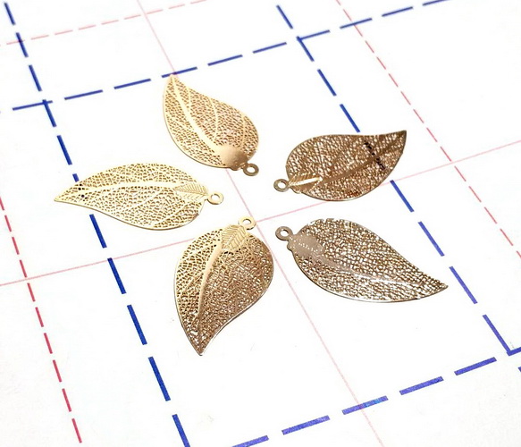 154 Подвеска Премиум 20*37 мм Лист №3 Золото