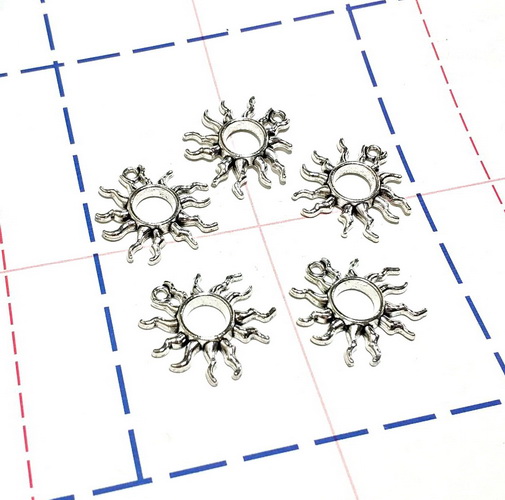 283 Подвеска 27*25 мм Солнце Серебро