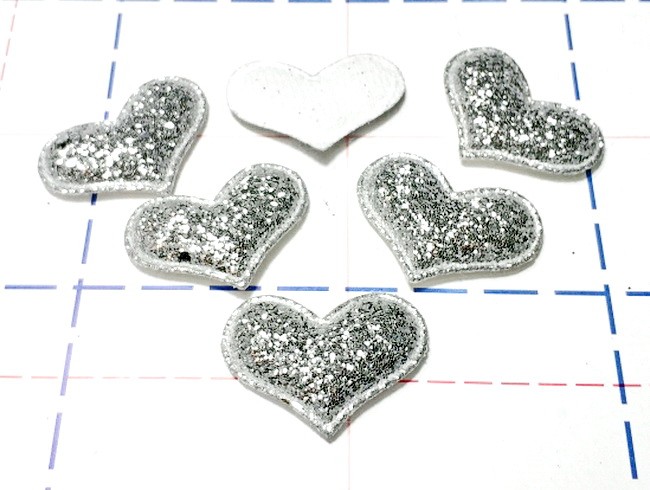 02 Сердце 3Д Патч блестки-пайетки 38*28 мм серебро