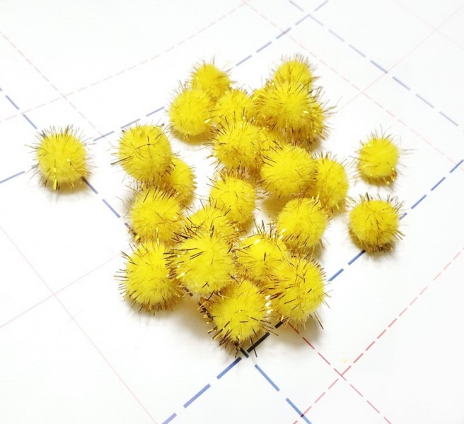 Помпоны с люрексом 20мм (10шт/уп) Желтый